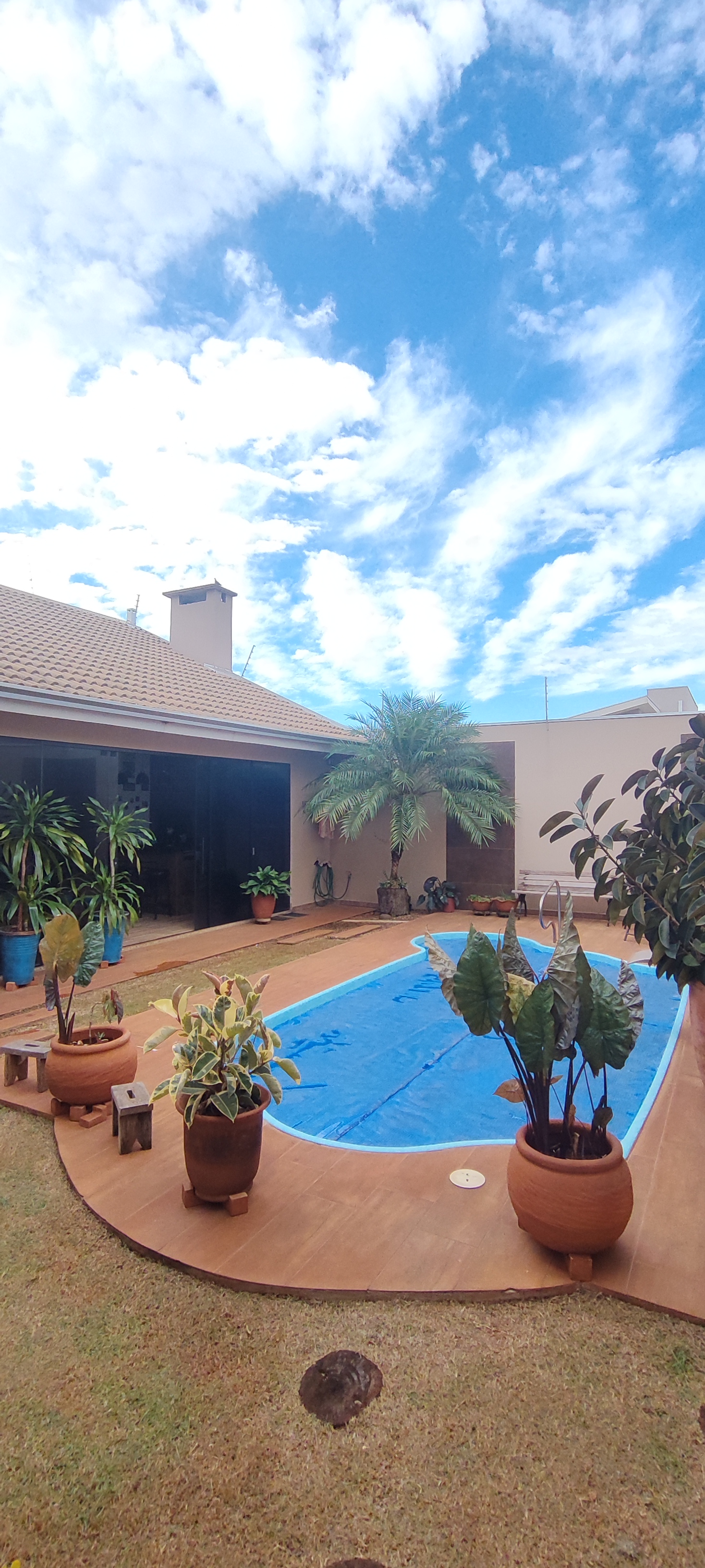 CASA A VENDA